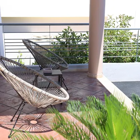Toroneos Sea Side Villa *