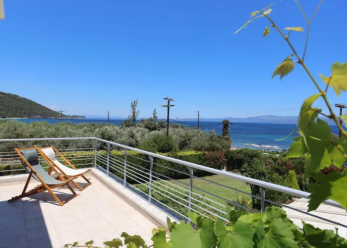Villa Toroneos Sea Side *