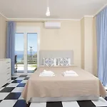 Toroneos Sea Side *